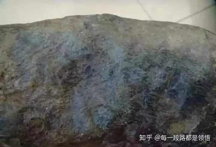 翡翠原石的特征，性质，怎样分辨原石出自哪些场口