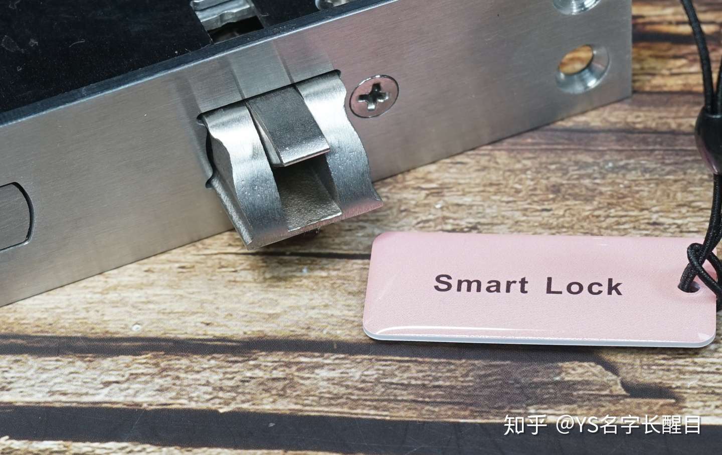 【评测】“嘿,Siri,开门了”:神奇的小燕科技HomeKit全自动智能门锁
