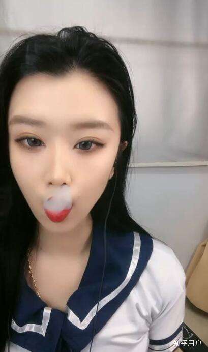 现在哪个直播的女主播吸烟? - 知乎