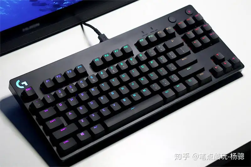 Blue to Red信仰换轴记：电竞级外设罗技PRO X 游戏机械键盘评测- 知乎