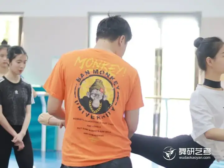 舞蹈生五一假期出游记：舞研5日“观光之旅”，原来他们都在......