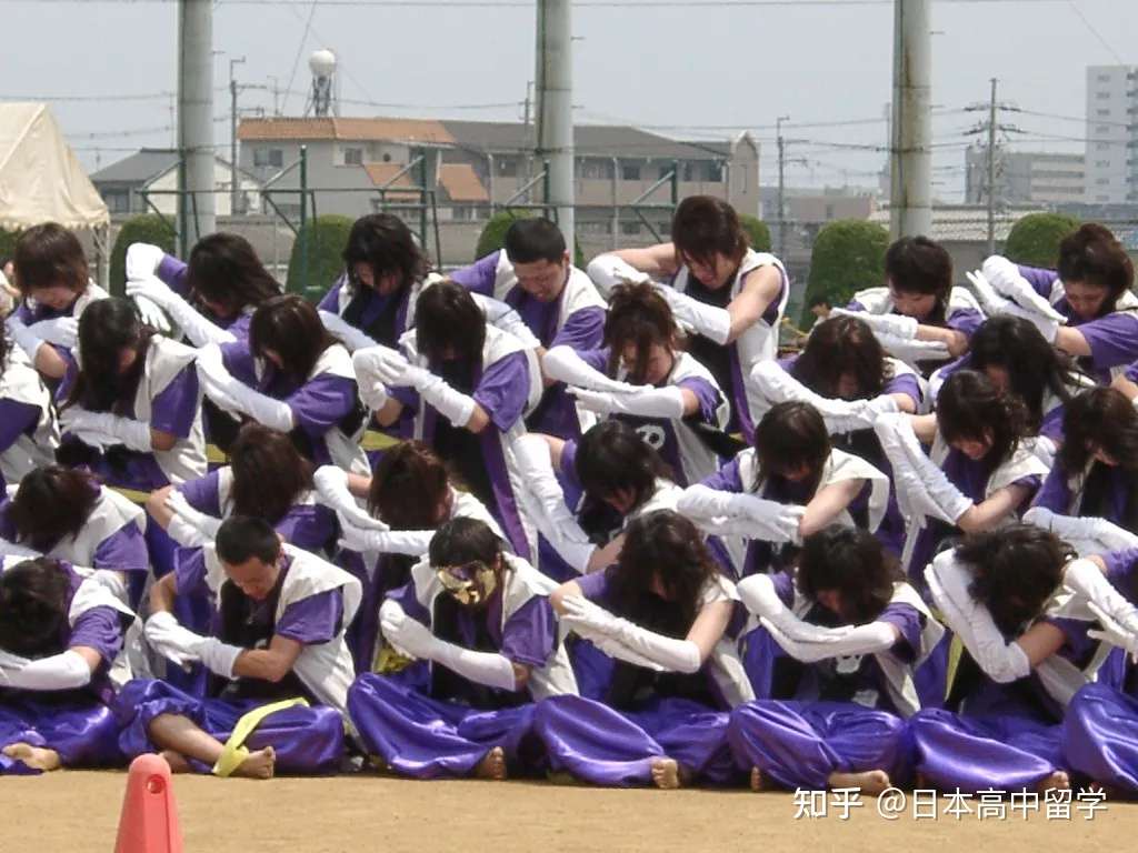 日本高中留学生 男 的女装首秀 知乎