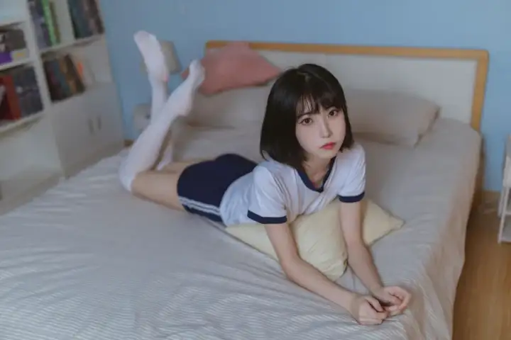 许岚LAN白丝特辑《放学回家》全本作品 32张图片