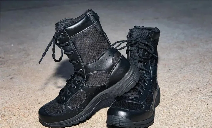 wentin 4人赞同了该文章 终于 新型作战靴 配发南沙守备部队官兵蚀
