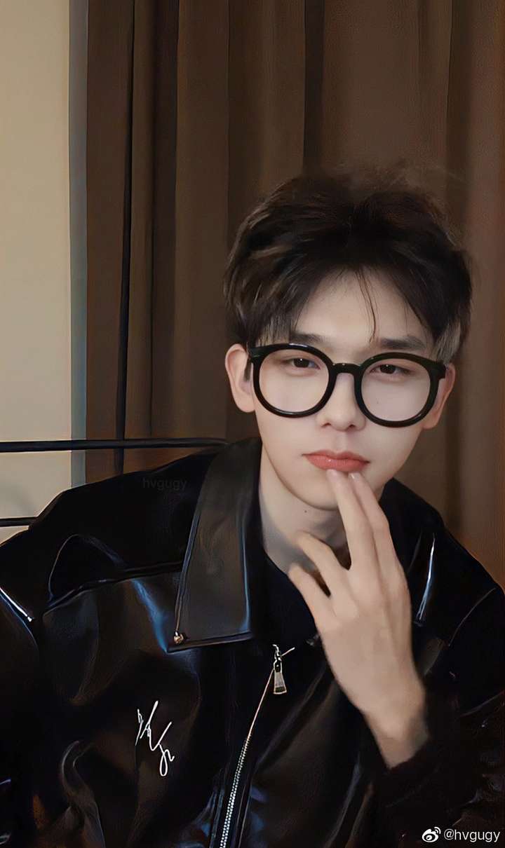 不高兴的小八怎么火起来的