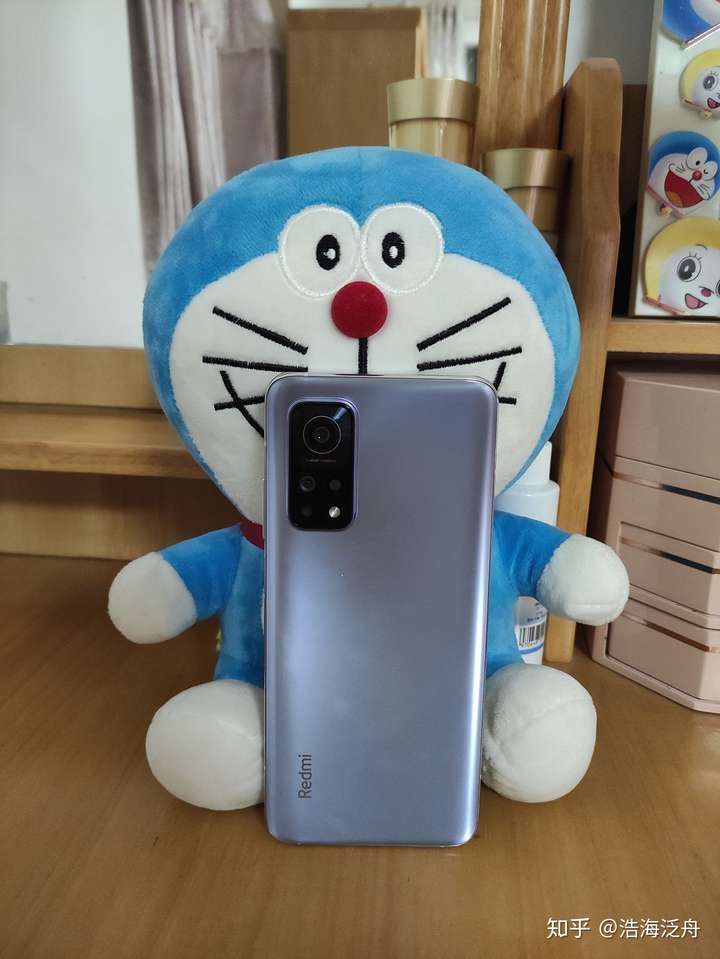 随着 iphone12 全系抛弃lcd而转向oled屏幕,时至今天,红米的这款k30s