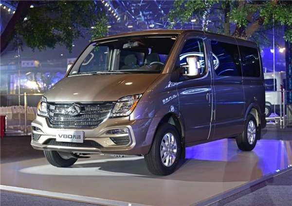 最有性价比的轻客上汽大通maxusv80plus城市版强性能领跑市场