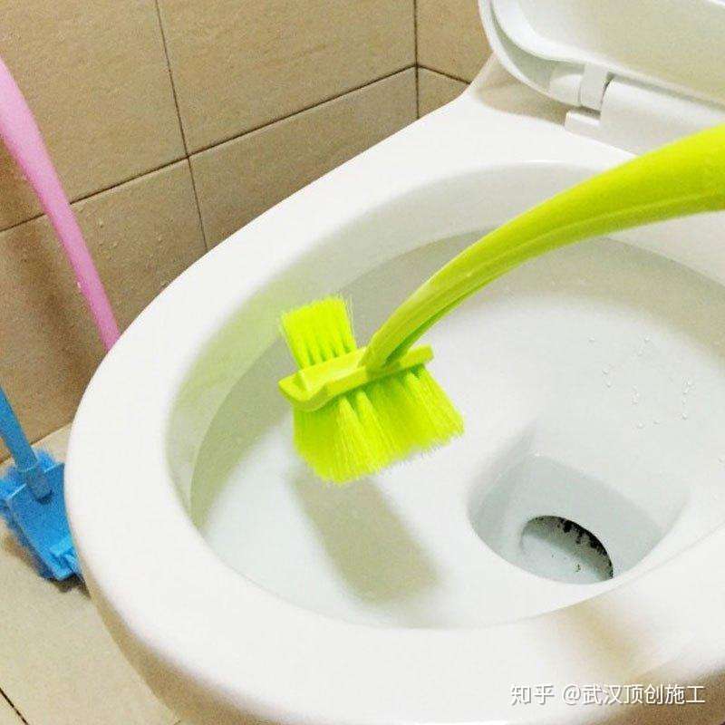 告诉你几个小妙招 分分钟去除难缠的马桶黄垢 知乎