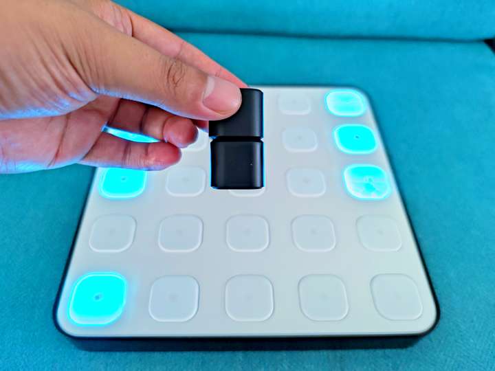 计客智能空间四子棋:有趣又智能,玩得停不下来