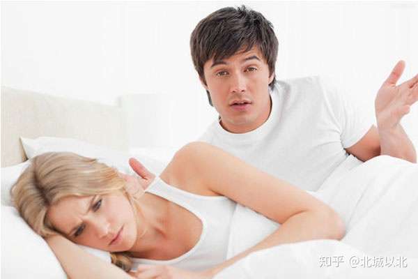 男女結婚之後,相比於女人來說,男人會更加不易於滿足平淡的生活,出軌