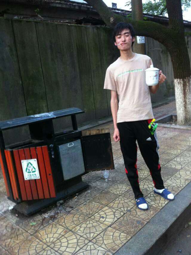 屌丝气质是什么样的?在行为,穿着上是怎么体现的?