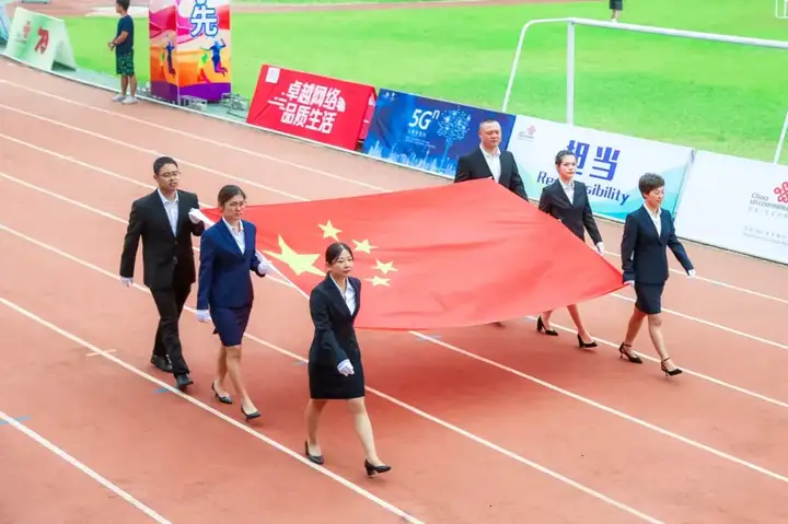 亚运会全场观众唱《我爱你中国》（亚运会全场观众唱《我爱你中国》视频） 第15张