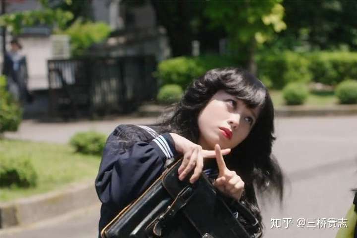 《我是大哥大》中京子和伊藤的恋爱方式正确吗?