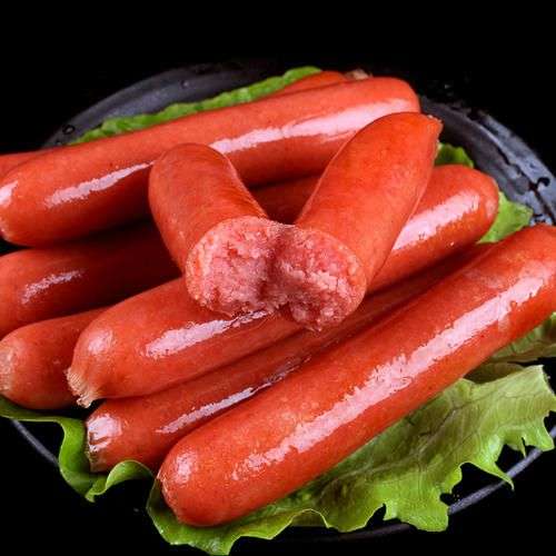 东北雪乡的烤肠凭什么也和高贵的杭州西湖的价格一样卖15元一支呢