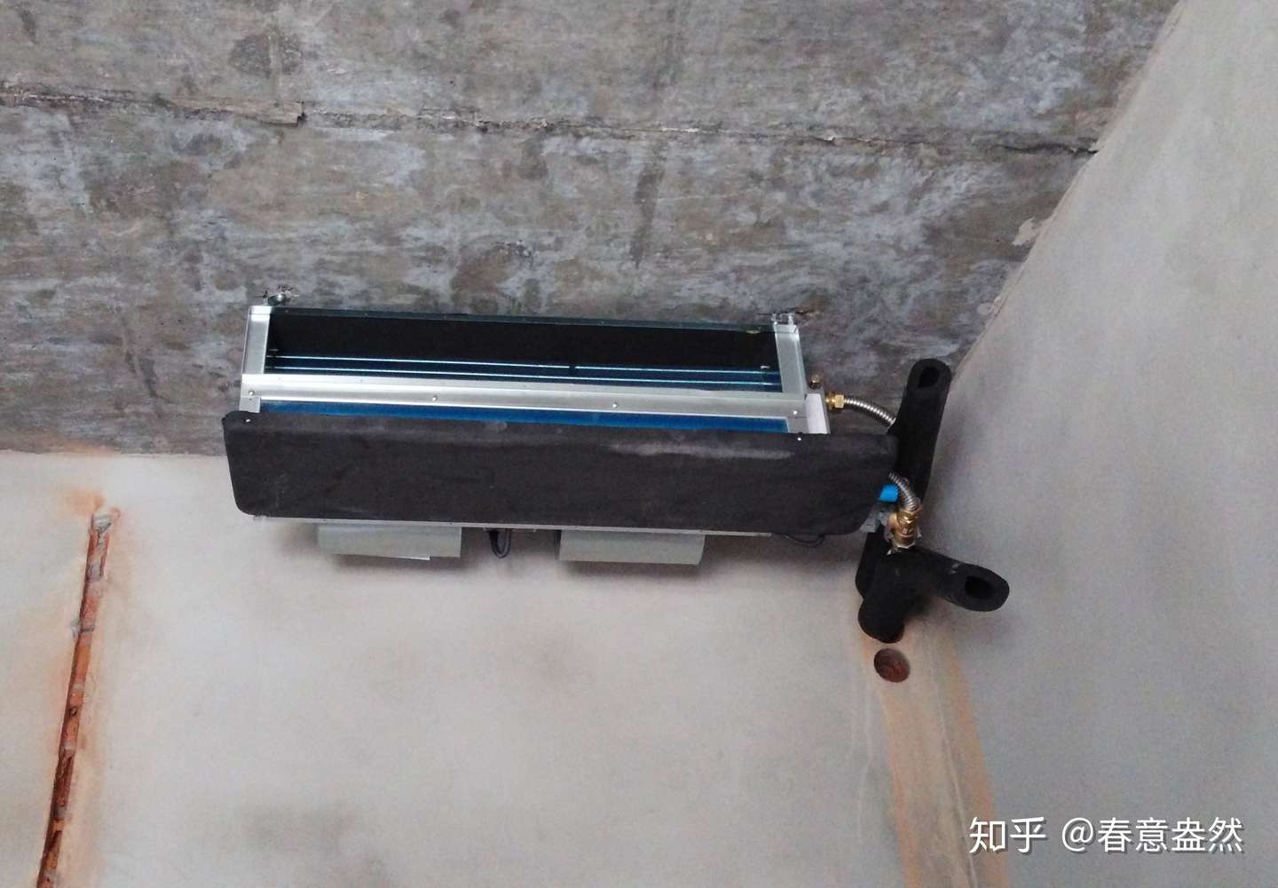 空气源热泵(热回收)机组:中央空调+地暖+生活热水三联供系统施工日记(图1) 空气源热泵(热回收)机组:中央空调+地暖+生活热水三联供系统施工日记(图1)