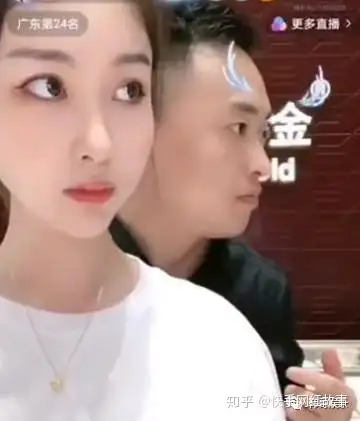 小伊伊自爆和牌牌琦第一天就办了方丈霸气喊话我不是任何人的马仔