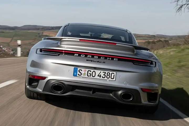 你对保时捷即将上市的混合动力911有什么期待