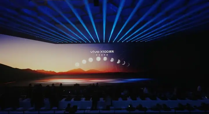 来的有点晚！vivo X100系列还能锁定“年度最值得”吗？