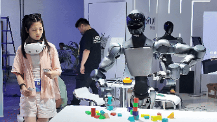 不管你来不来32°的上海逛WAIC，都需要这份探展指南