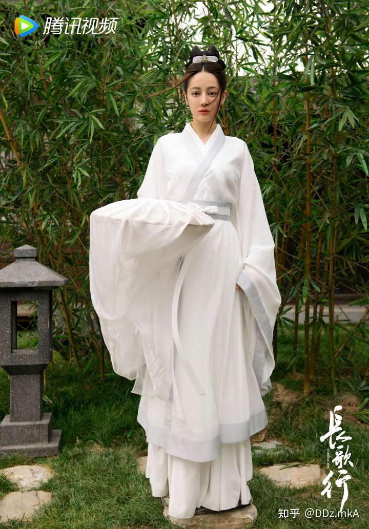 李长歌这个角色全剧智商在线,很冷静理智,而且又有才