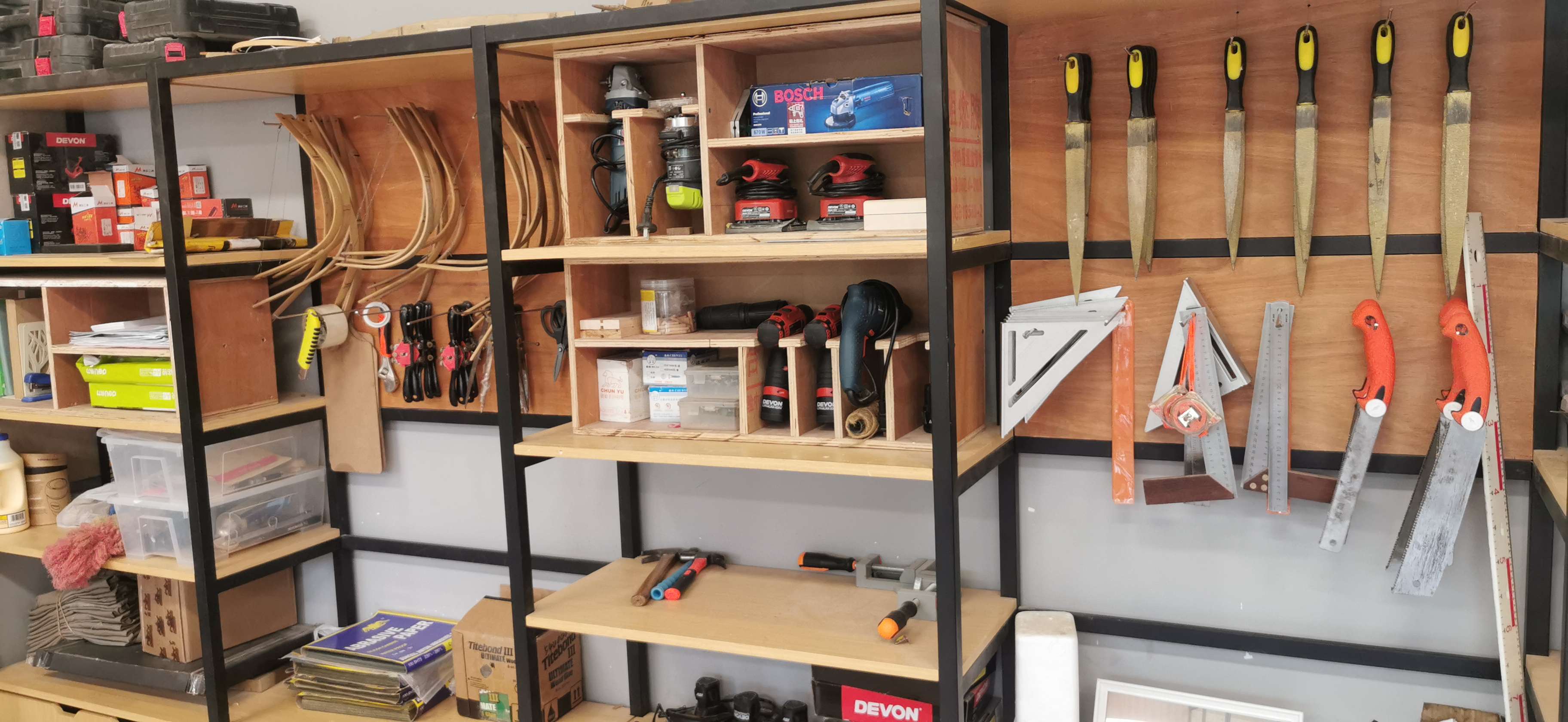 问问 的想法: 男性公民们喜欢的工具墙 | 上周末参观学