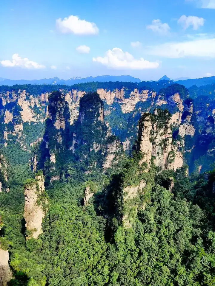 中国十大旅游胜地排行榜（国内前十好玩景点介绍）