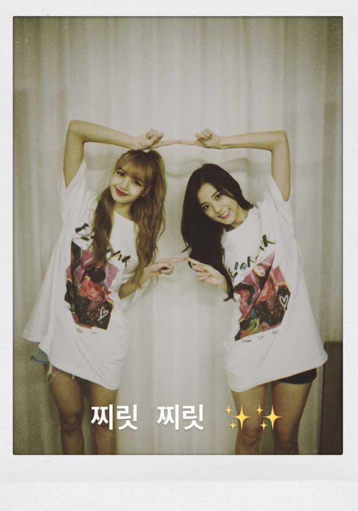 有没有blackpink中任意两个人的合照