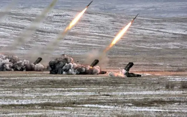 What Are 'Artillery Rockets,' and Why Is the U.S. Sending Them to Ukraine?  - The New York Times
