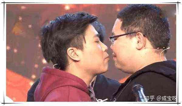 如何看待 pdd 在近日直播中给五五开打了电话?