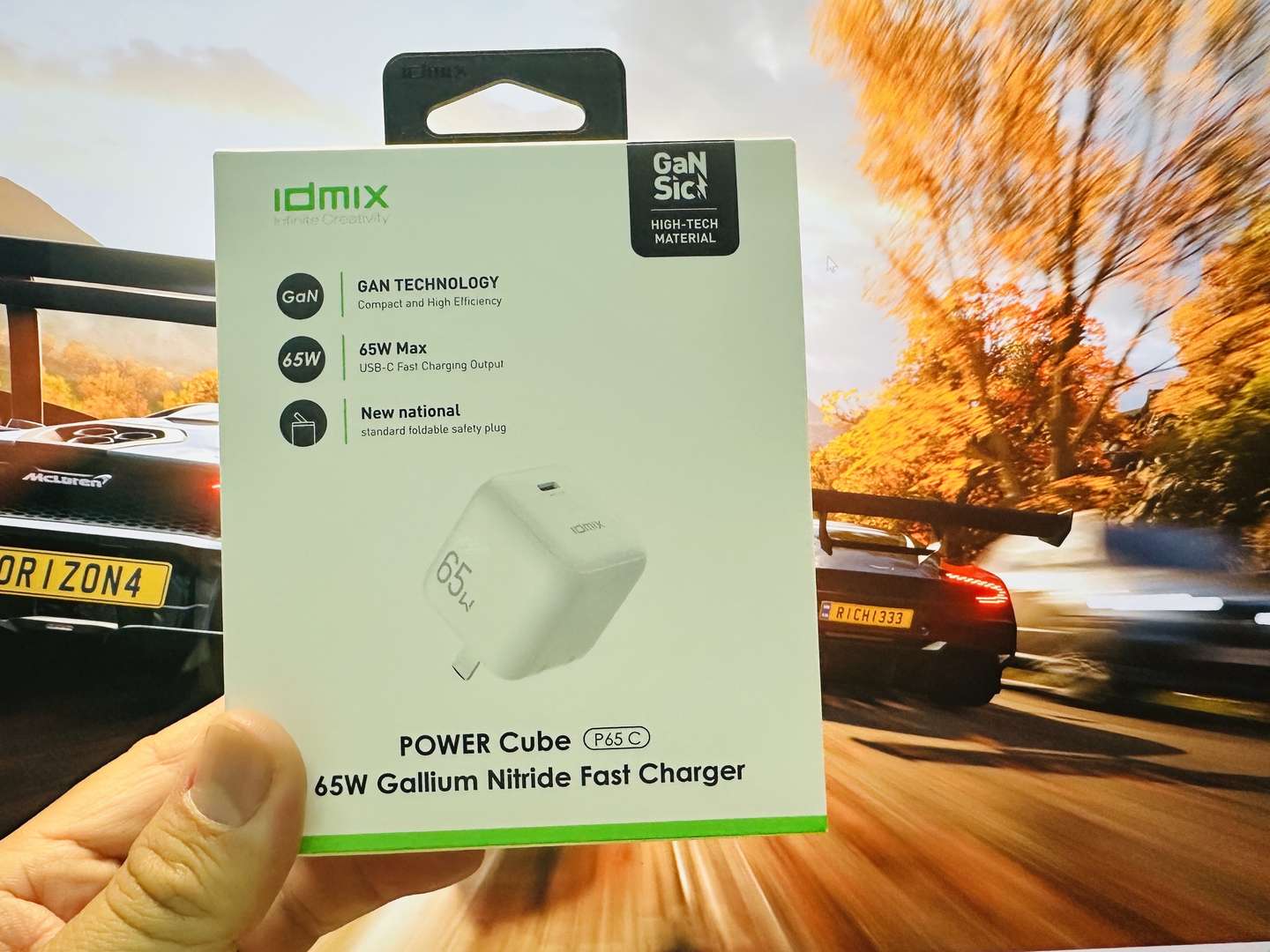   差旅减负神器：IDMIX65W小巧氮化镓充电器实测体验