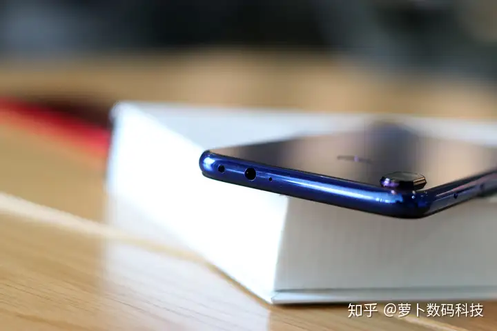 红米Note7不完美但诚意十足，雷军罕见怒怼友商：别谈性价比
