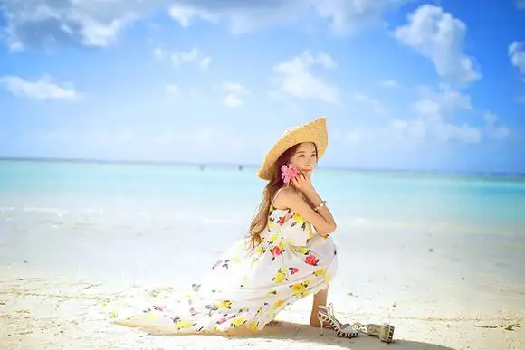 玩转沙滩风这些连衣裙都很靓