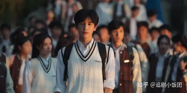 如何评价赵今麦、张凌赫主演的电视剧《樱桃琥珀》？缩略图