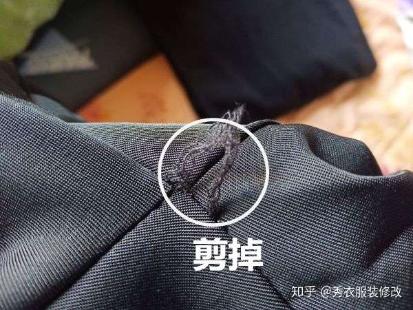我想知道衣服有线头应该怎么办?