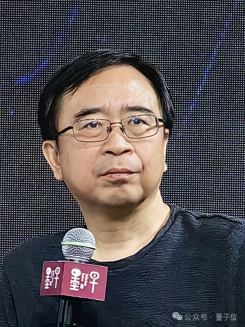 潘建伟团队突破量子操控极限！AI助力2024个原子60毫秒精准重排