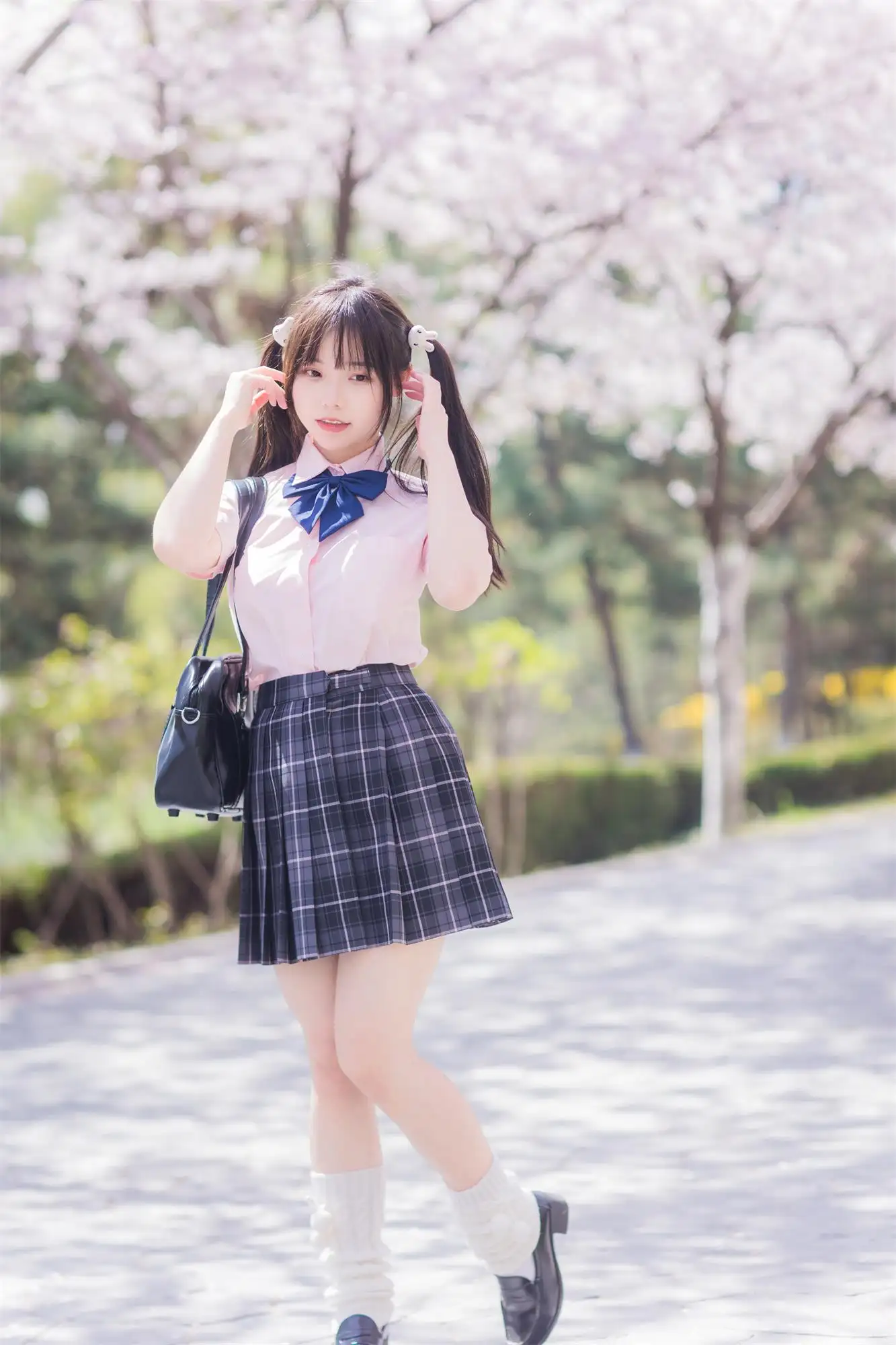 六味帝皇酱CosPlay美女人像私房作品集- 知乎