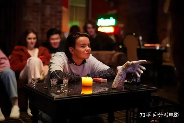 《回应我》开幕暴击,A24的小成本恐怖片有点东西!