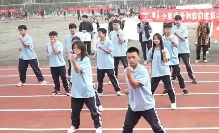 昂扬体育精神 尽展青春风采丨塘栖校区24级新生田径运动会开幕式(图18)