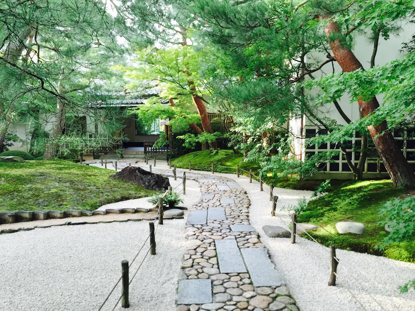 足立美术馆 枯山水庭园的王者荣耀 知乎