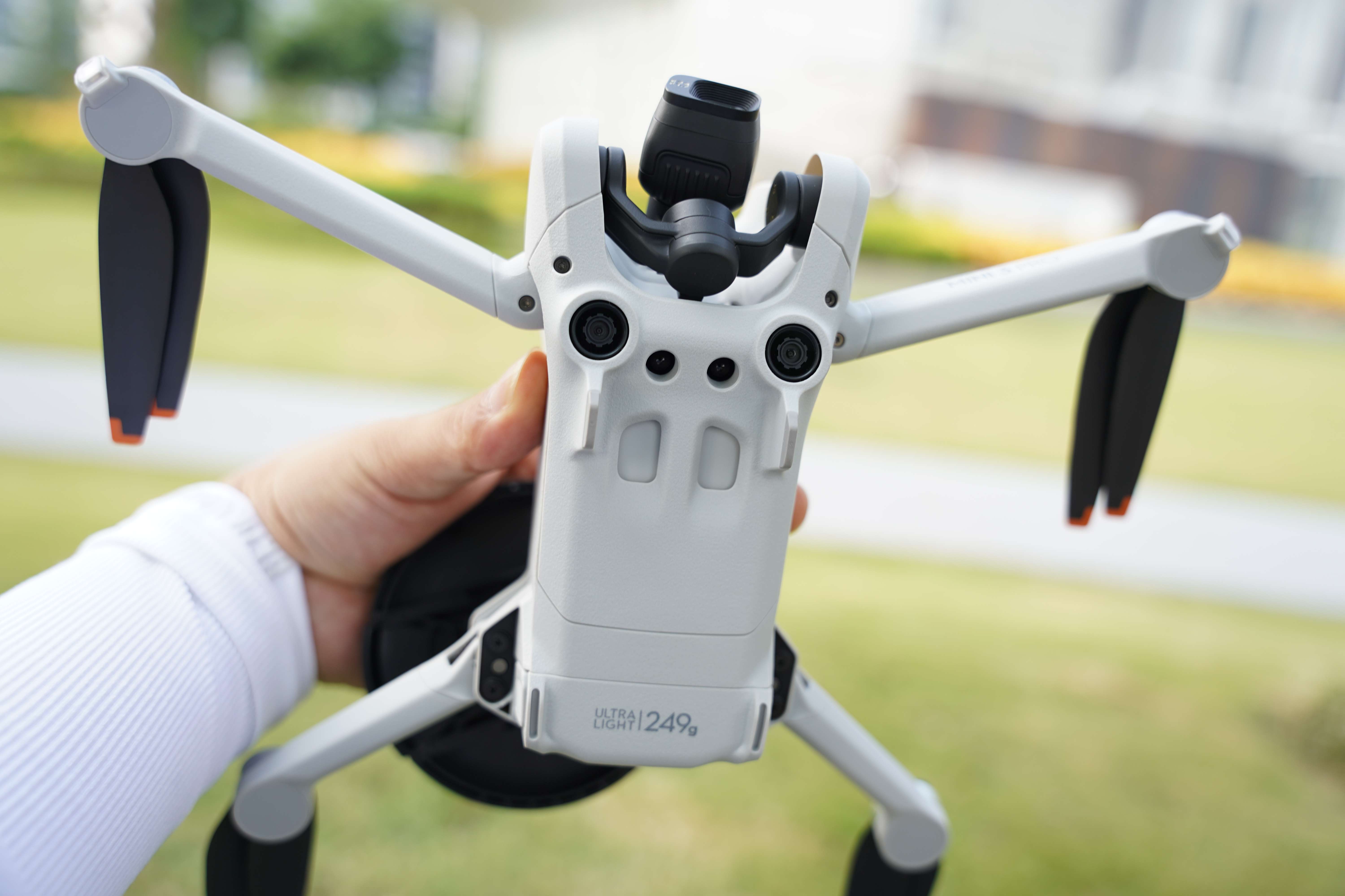 说一不道二 的想法: 大疆mini3pro无人机入手半个月了,飞了四