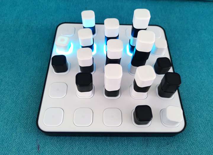 计客智能空间四子棋:有趣又智能,玩得停不下来