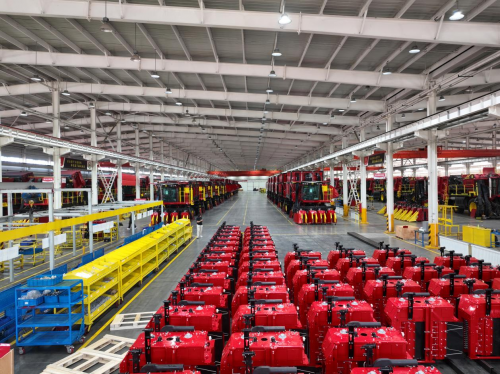 从“新疆制造”到“国家标杆”：钵施然的农机强国梦