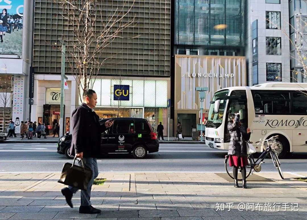 夜闯皇居外苑 从银座到东京站 我嗅到了购物之外的味道 知乎