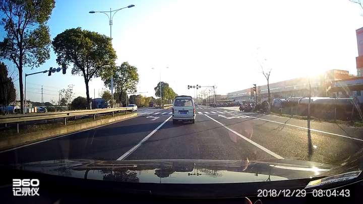 v2-f6acc10b570b94ee14e7e290478caadd_720w.jpg?source=1940ef5c