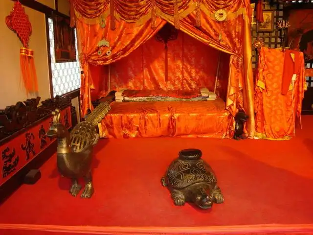 全国各景点都有哪些旅游骗局?当心被人骗了,还傻乎乎的帮人数钱