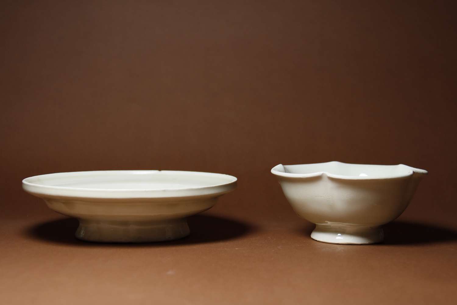 宋定窑花口盏托套简约唯美中国瓷杭州一色美术馆杭州器物说拍卖2021