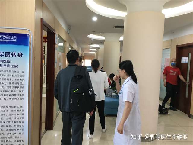 男性乳腺炎会有哪些症状表现 知乎 男性乳腺炎会有哪些症状表现 知乎