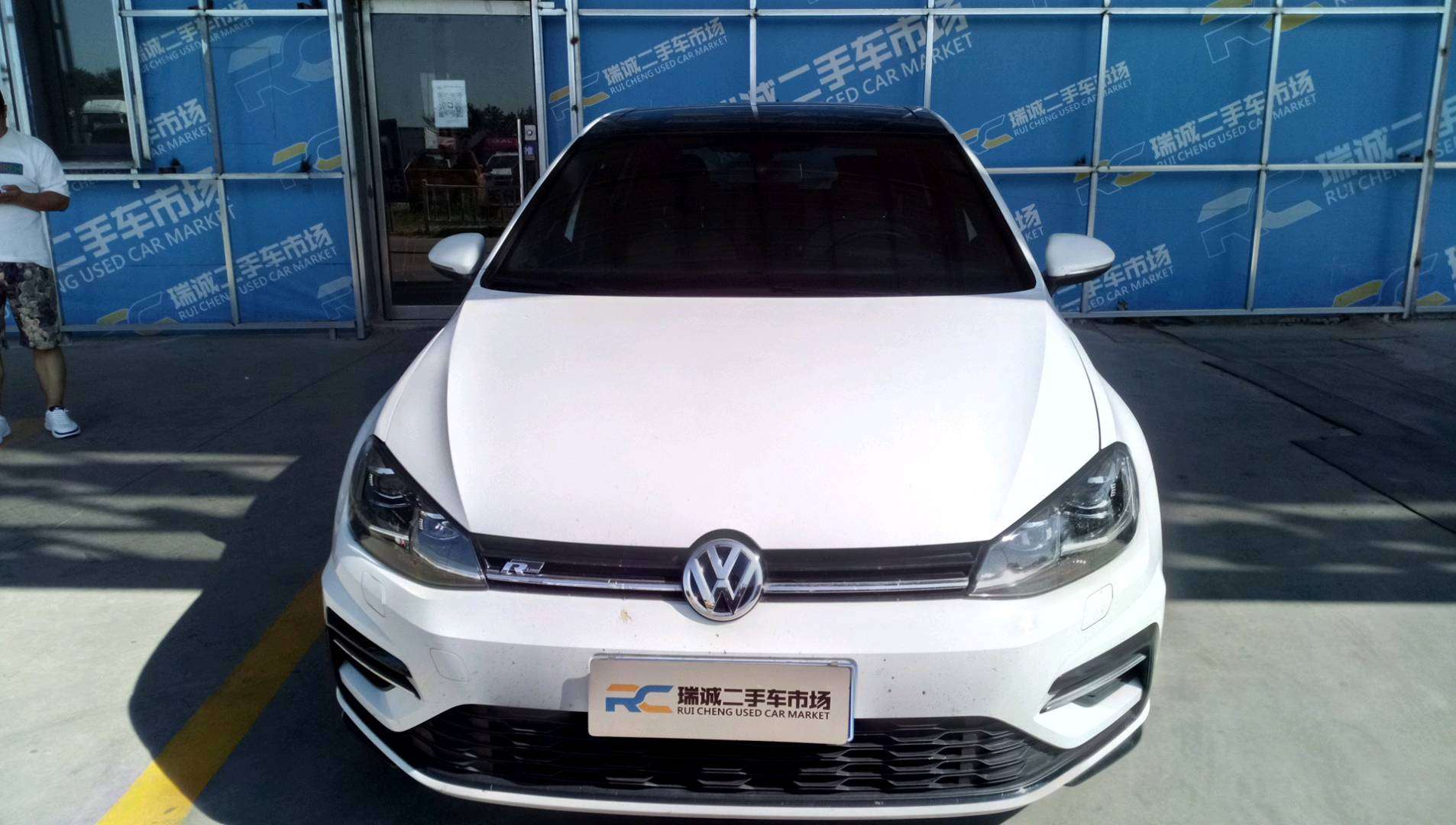 石家庄瑞诚二手车市场 的想法: 大众 高尔夫 2020款 280tsi dsg r