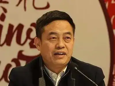 讲题:高度与标准讲者:冯志刚(上海中学校长,数学特级教师)高中生到底