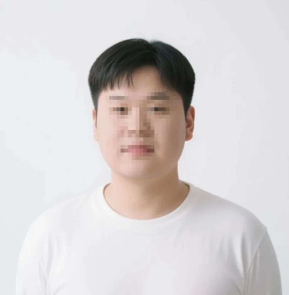 时隔两年，我又被AI写真整破防了。。。